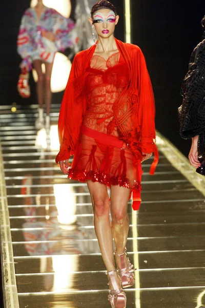 Look 48